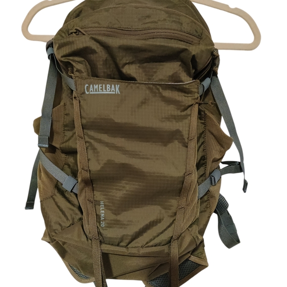 CamelBak Women’s Helena 20 Hiking Hydration Pack - 85 oz - Picture 3 of 7